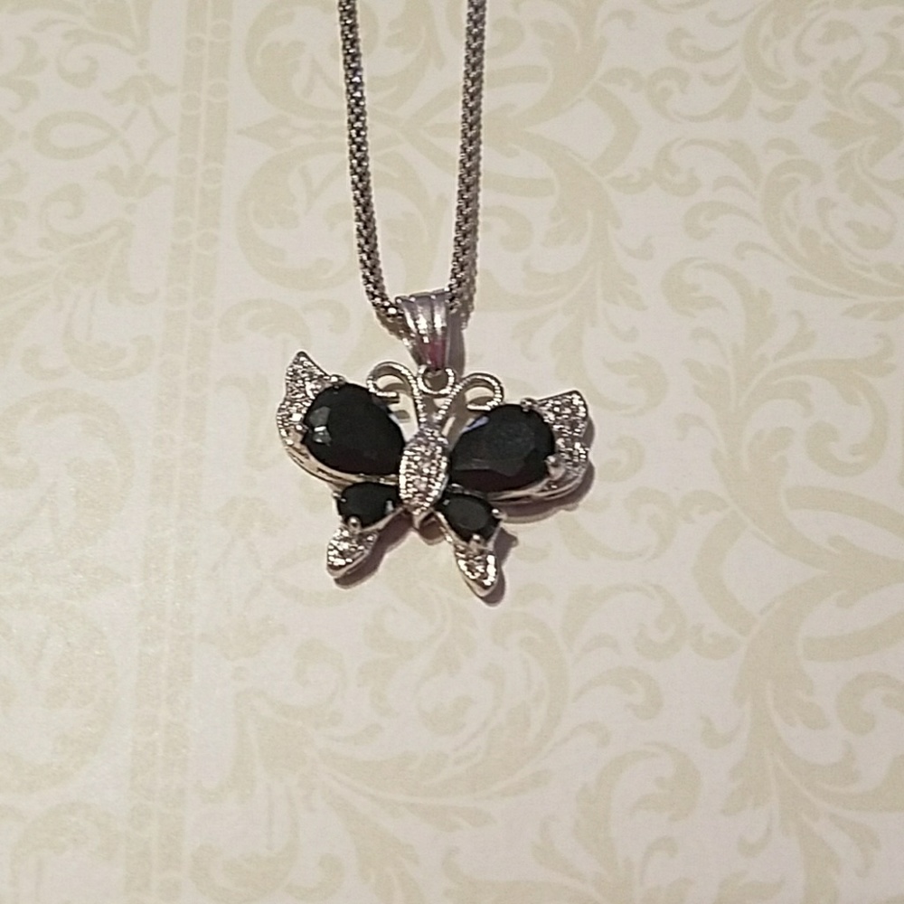 Necklace - Picture 2 of 3